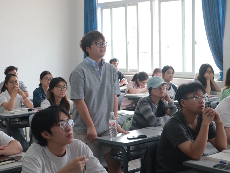 刘叶 (4).jpg